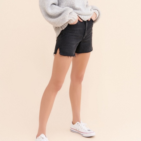 AGOLDE Dee Vintage High-Rise Jean Shorts | Black Wash | Multiple Sizes - Picture 4 of 8